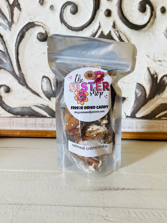 Freeze Dried Oatmeal Crème Cookie